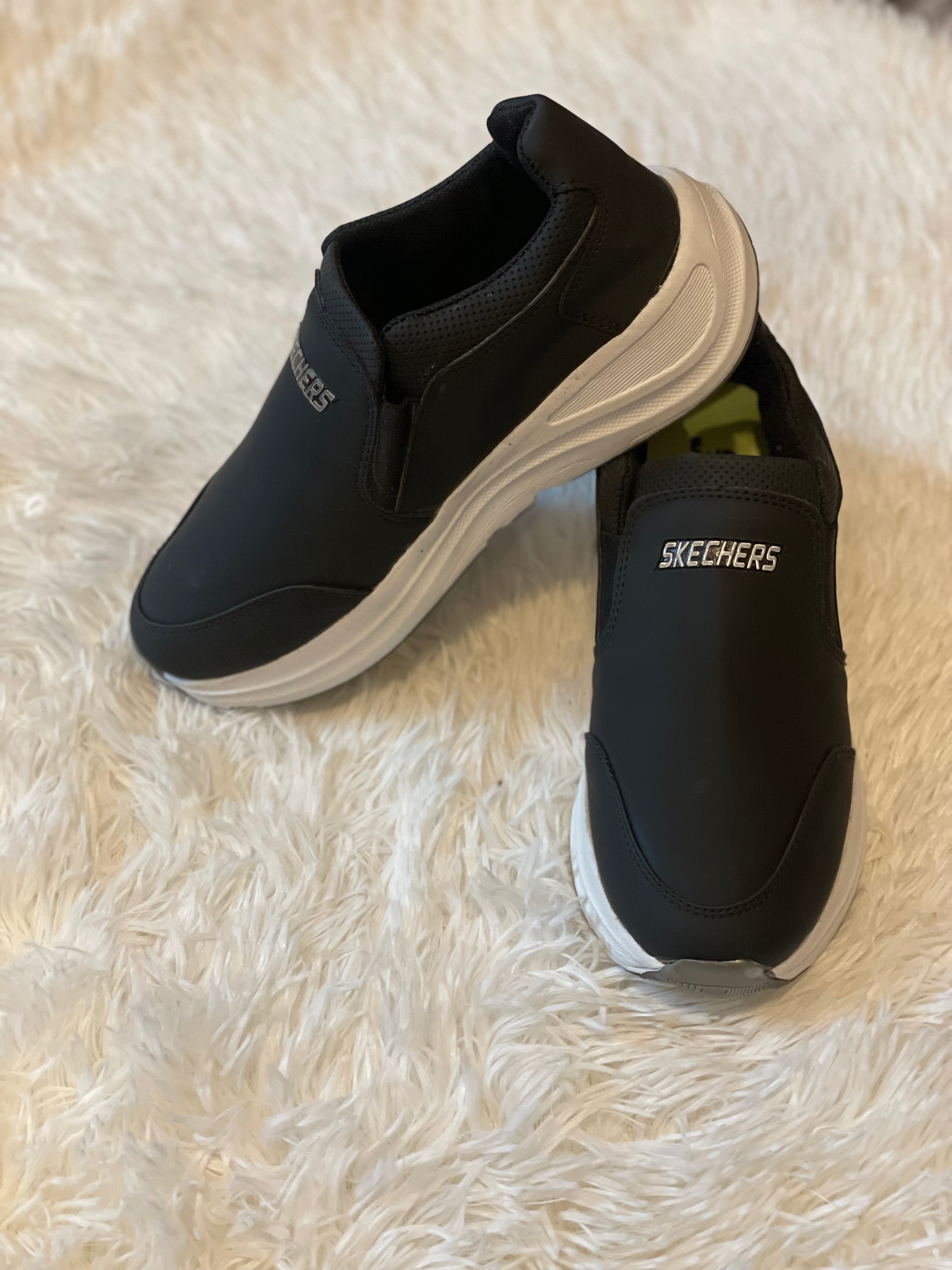 Skechersblack