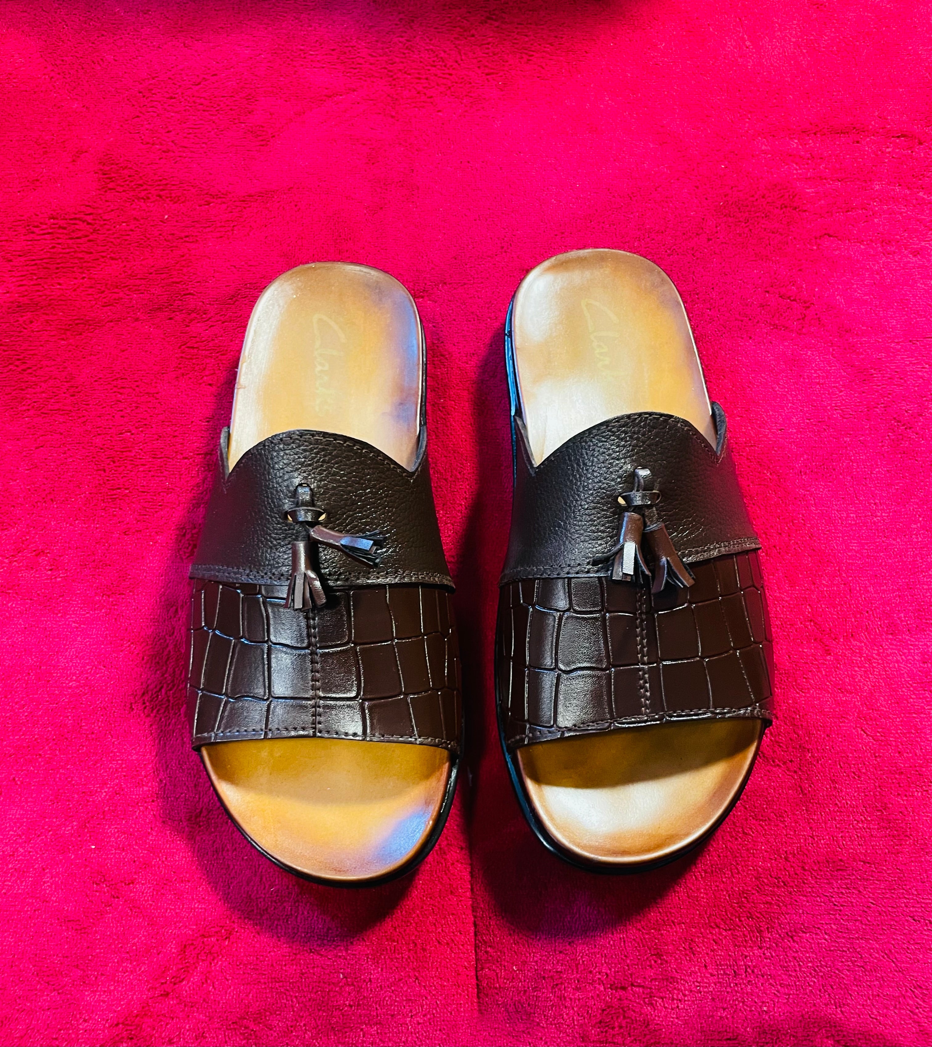 Brown tesell slipper