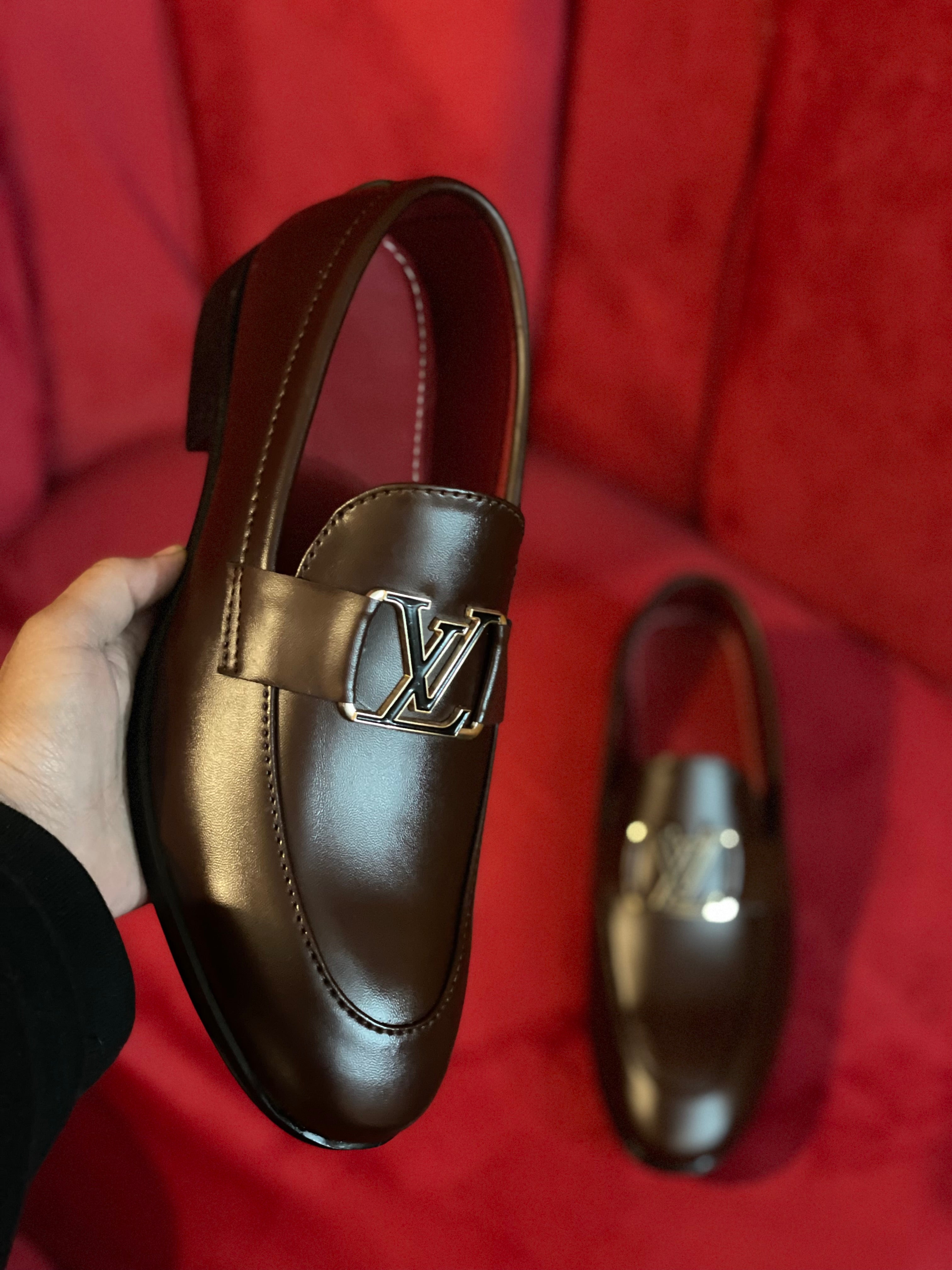 Lv brown