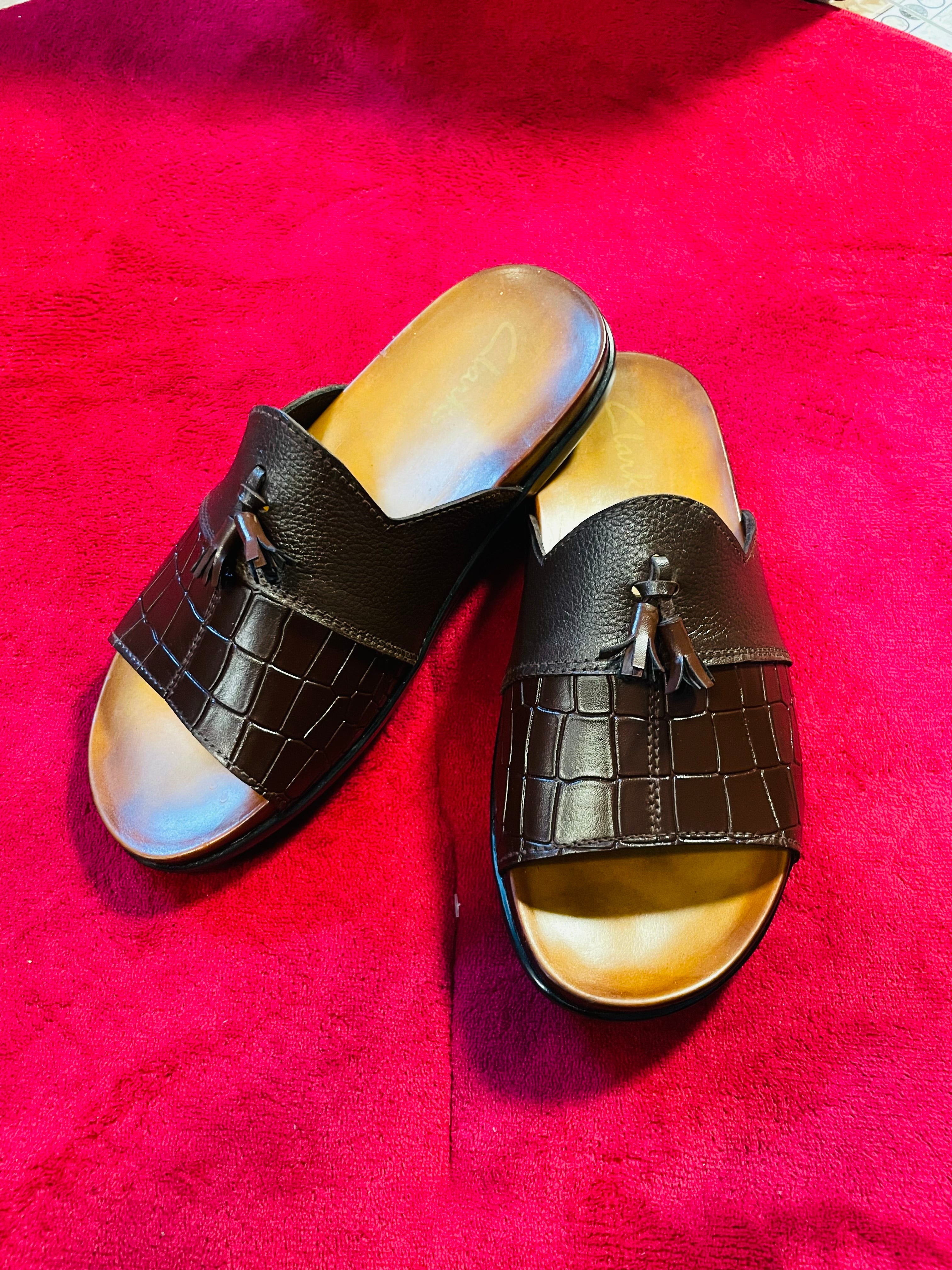 Brown tesell slipper