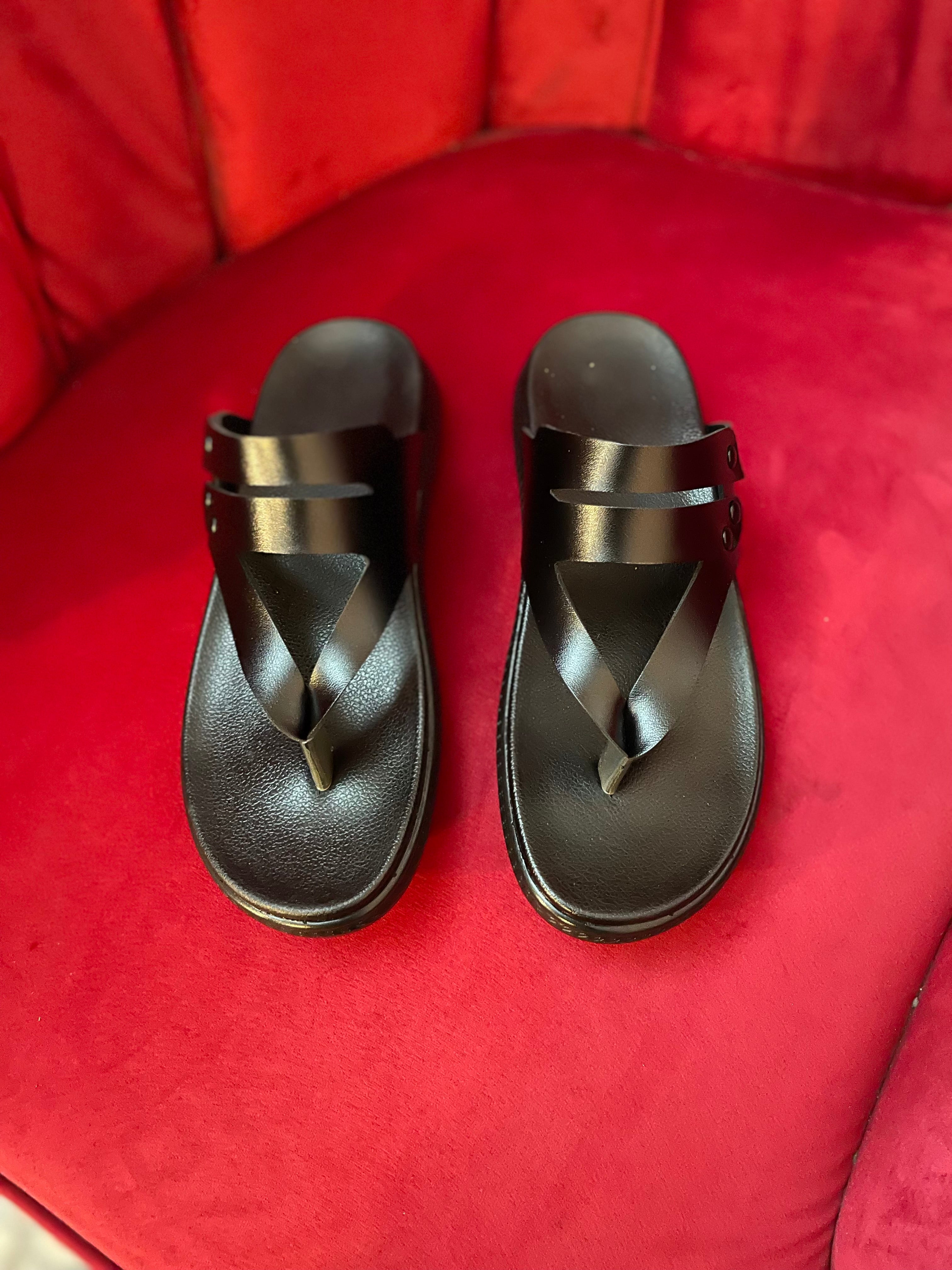 V black 001