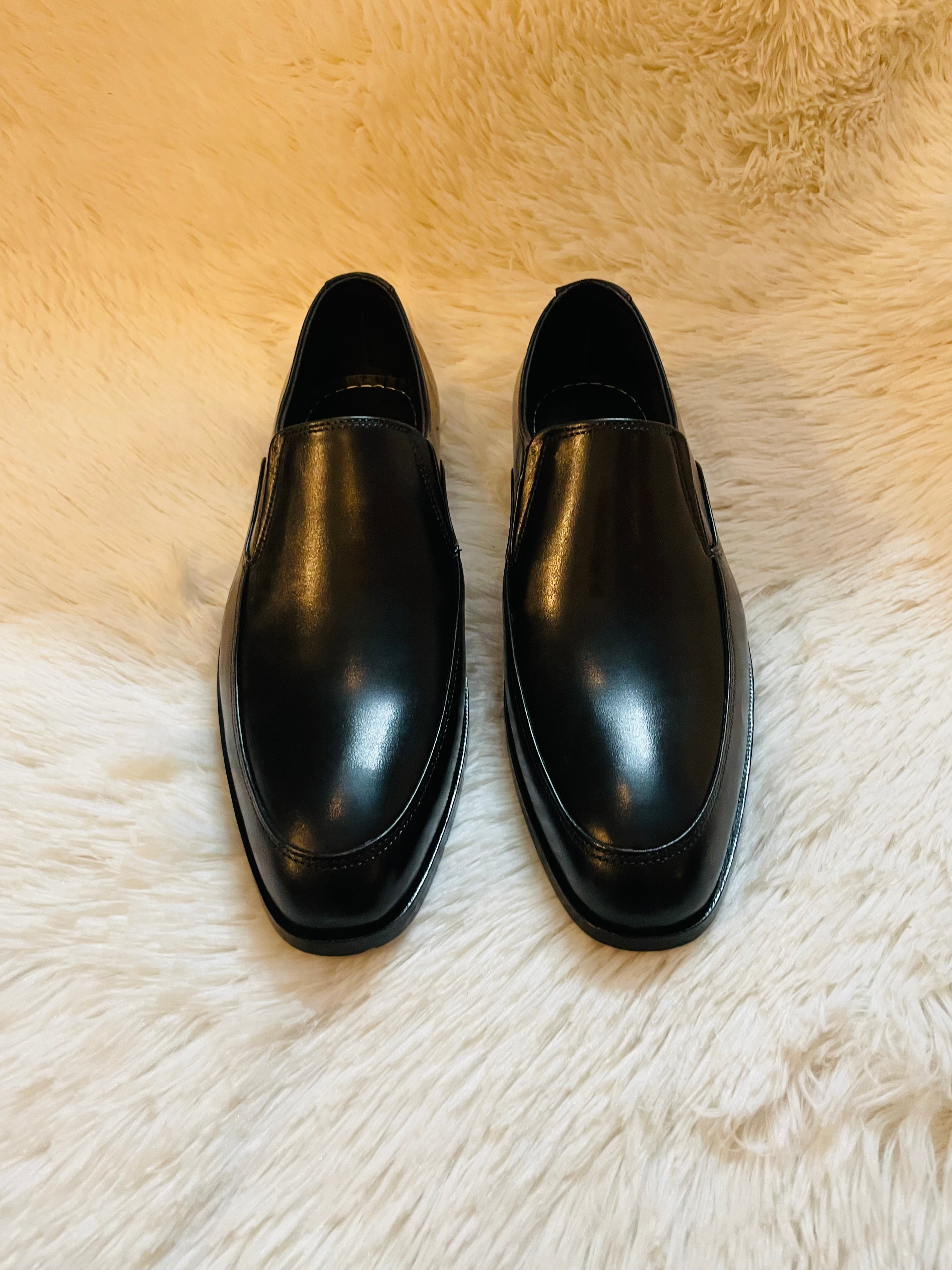 Totally leather plan black