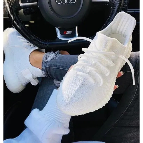 Yeezy 350 white