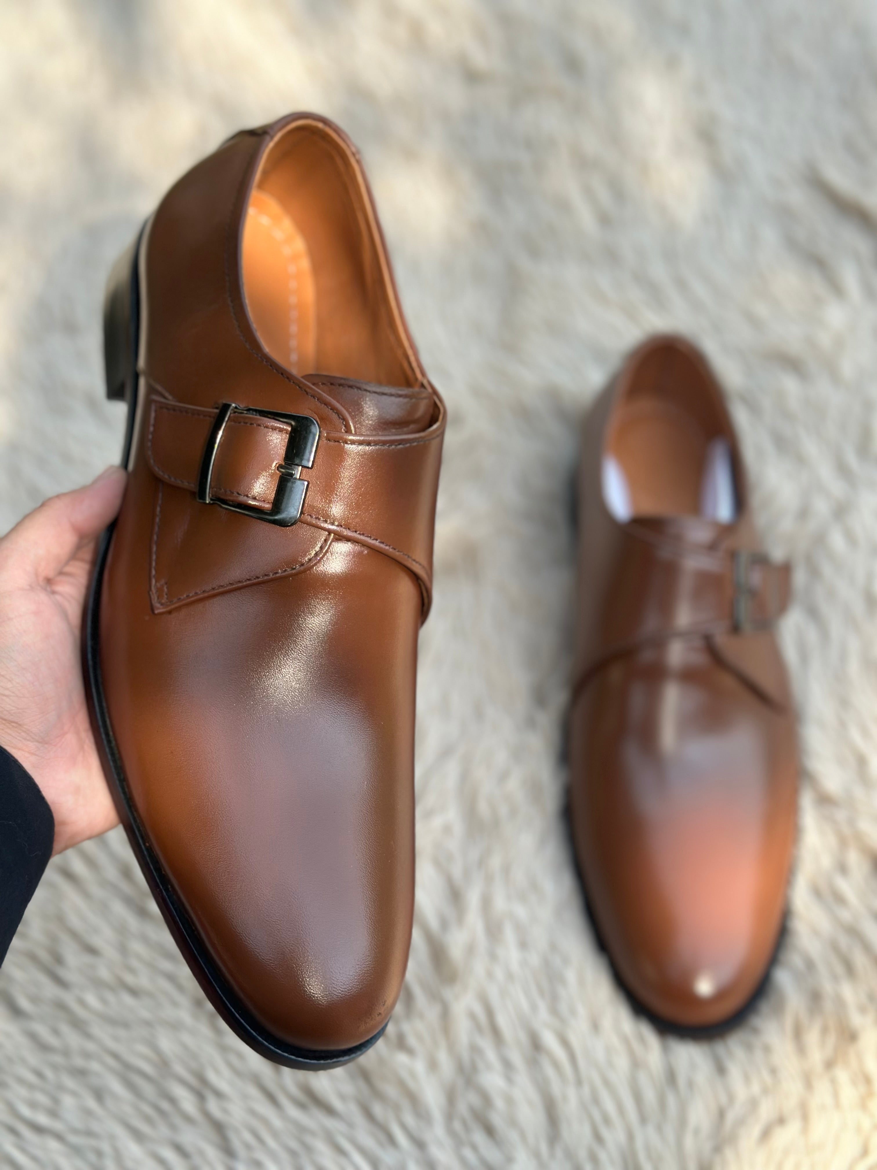 Totally leather side bakle musted