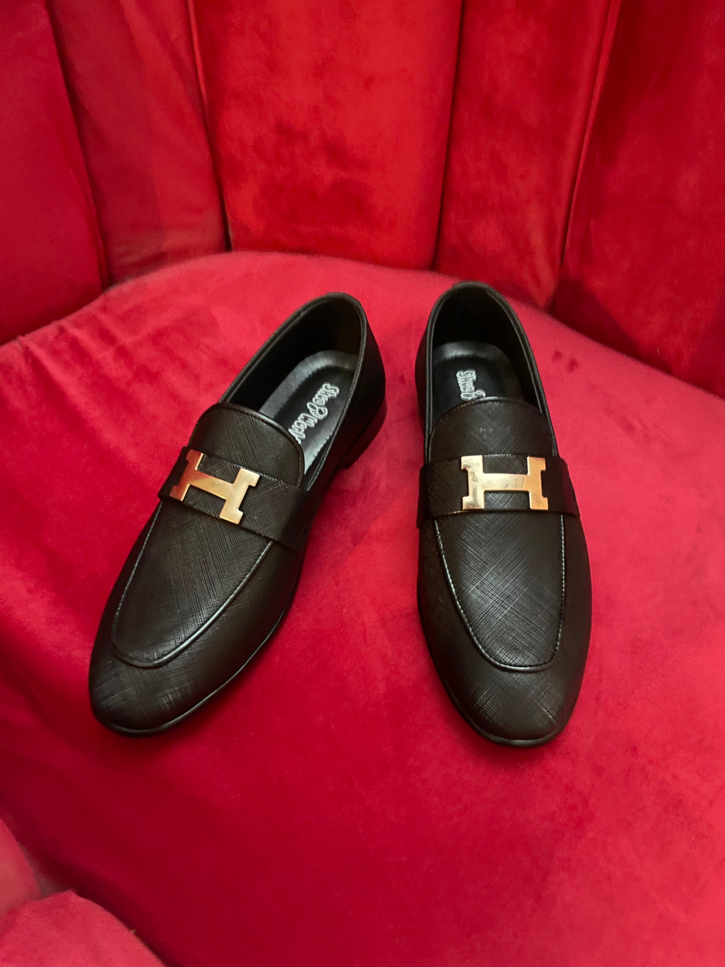 H logo shoes