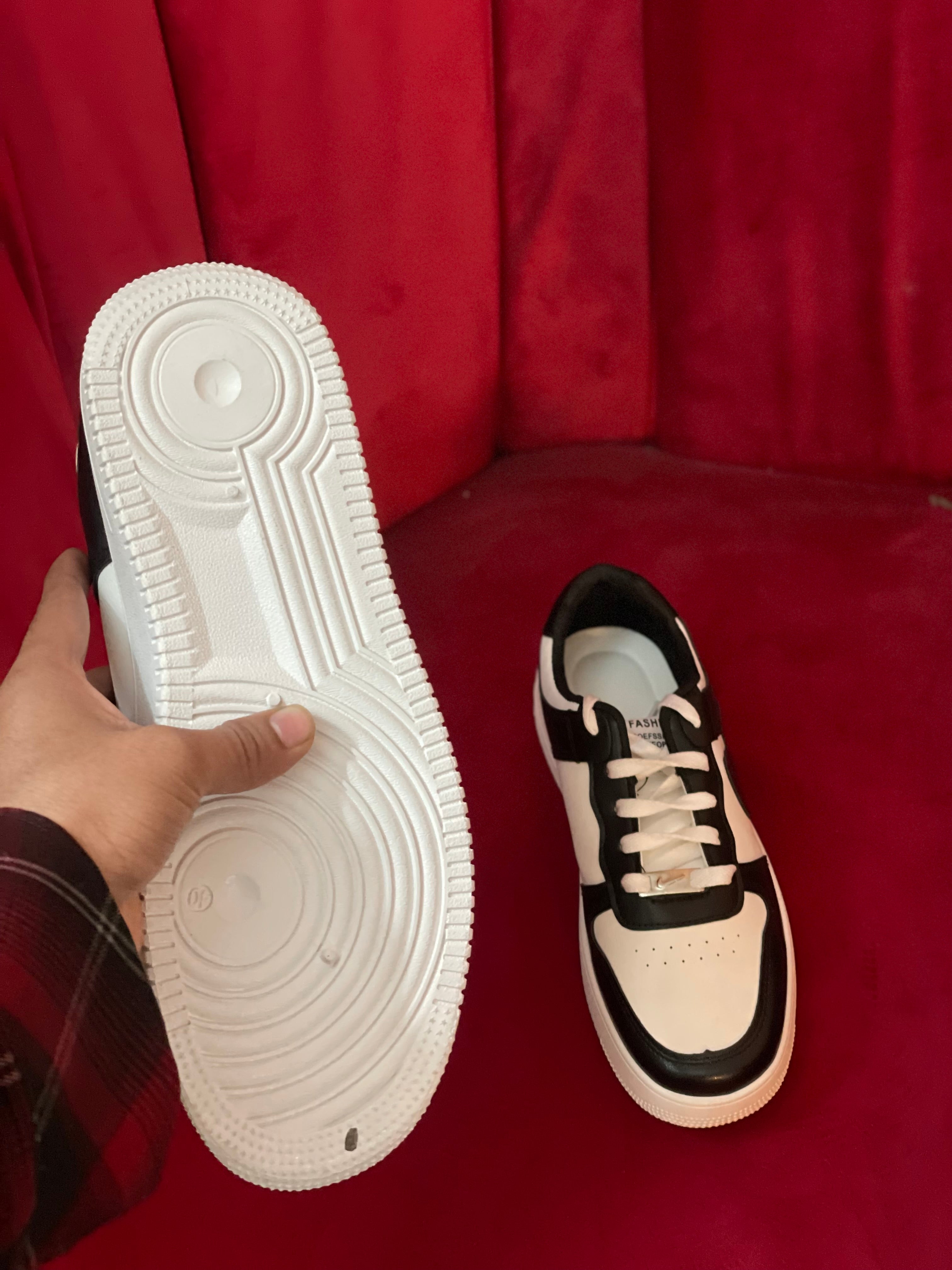 Sneakers