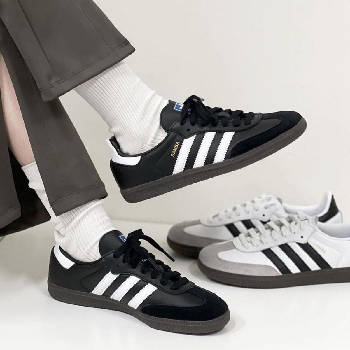 Samba white and black