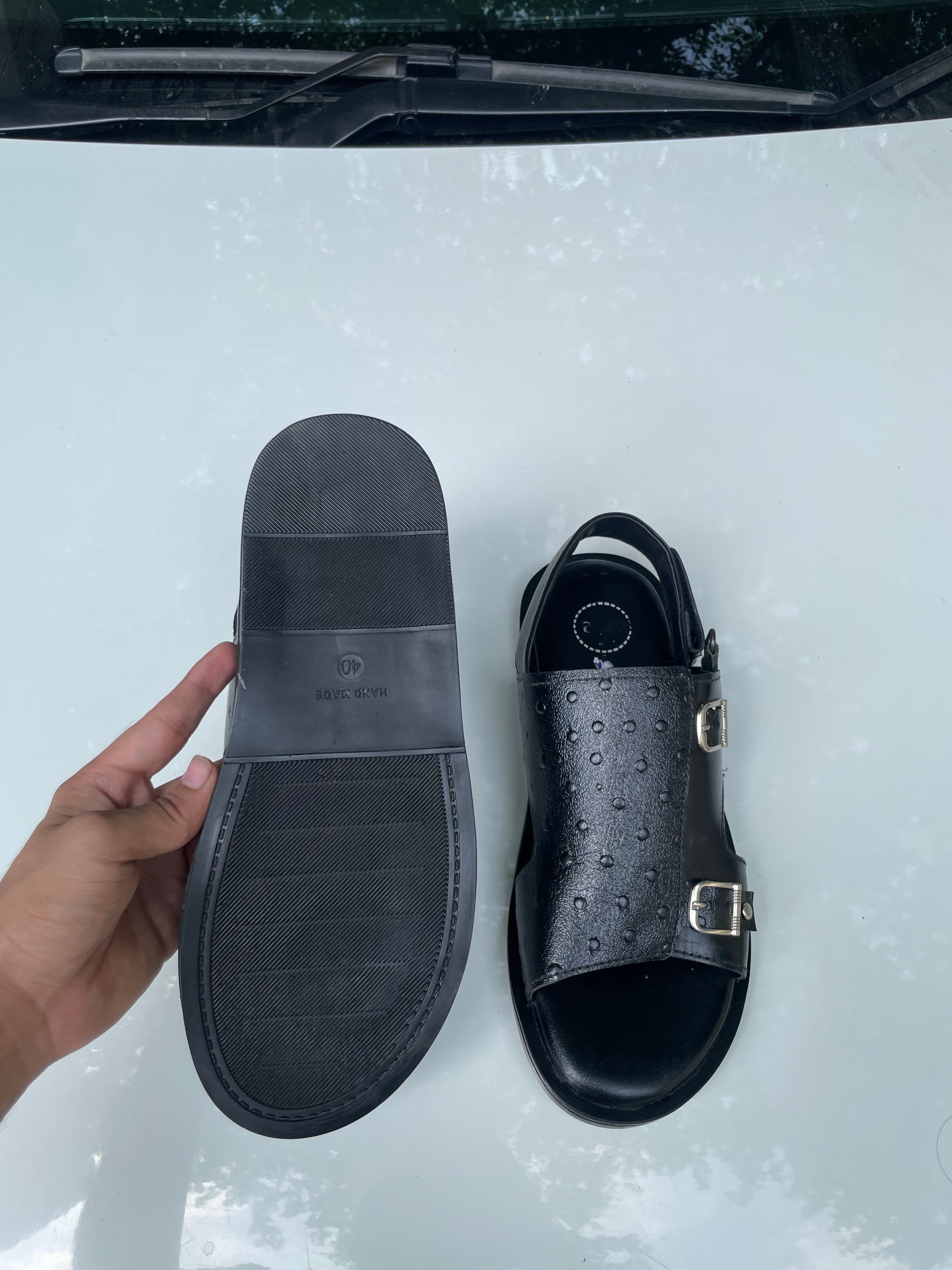 Leather sandle