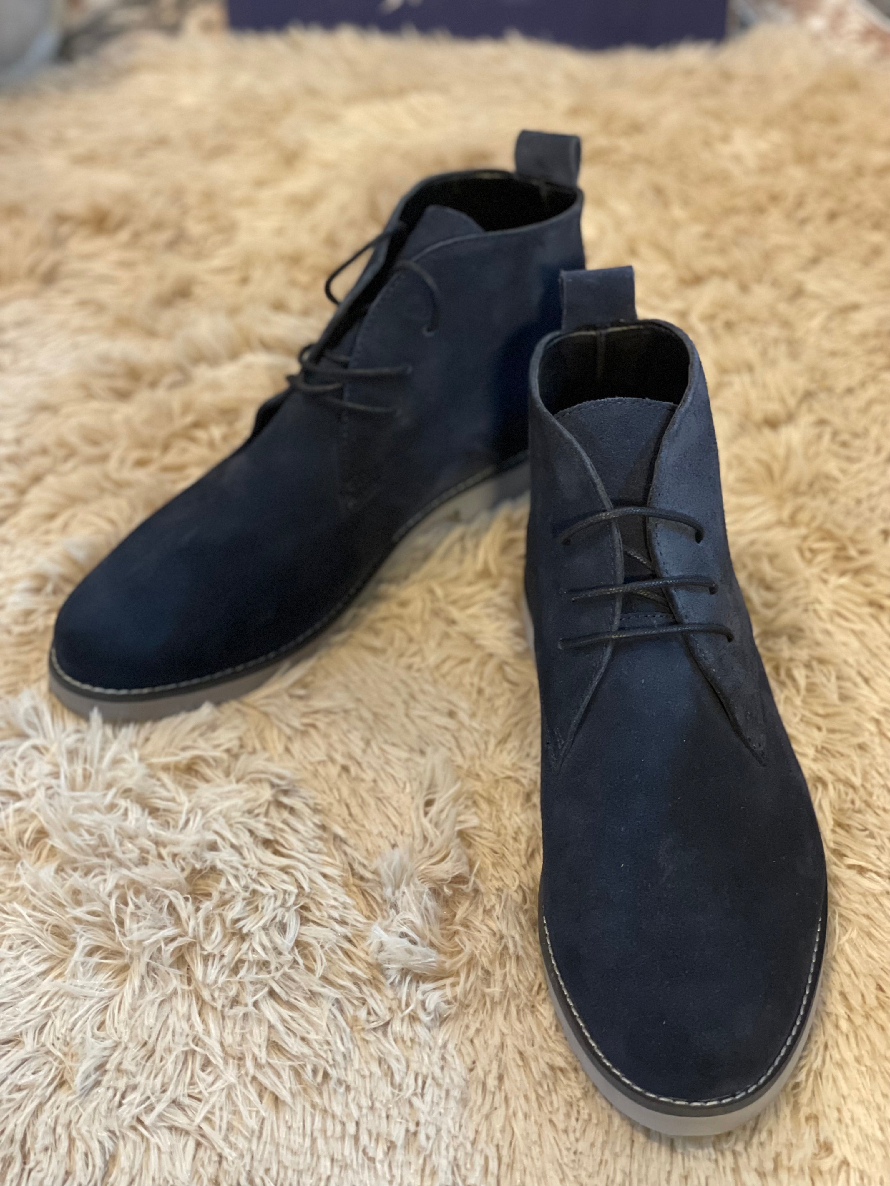 Suede chelsea blue